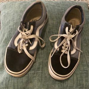 Women’s/Men’s Vans